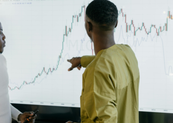 The Role of Data Analytics in Predicting African Consumer Behaviour 1 The Role of Data Analytics in Predicting African Consumer Behaviour